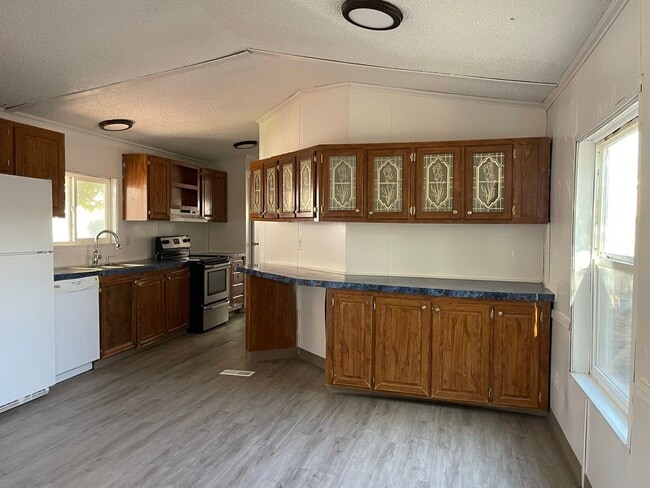 Foto del edificio - Welcome to the charming Riverdale Farms subdivision in Thornton, CO, where a delightful 3-bedroom...