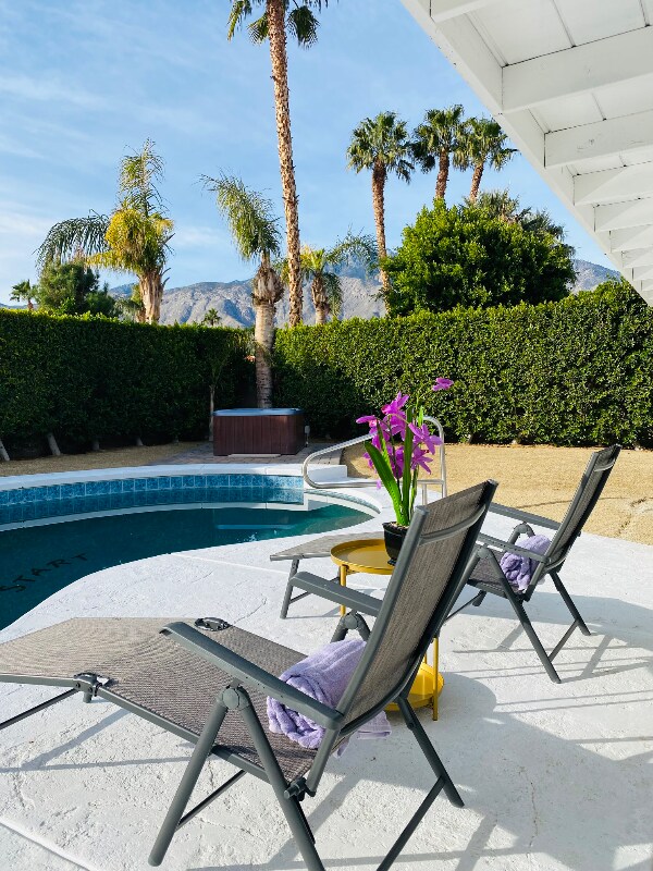 Foto principal - 1489 E Francis Dr