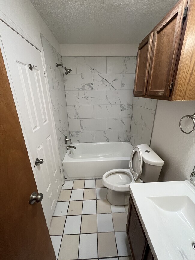 Foto del edificio - 1021 SW 103rd Terrace