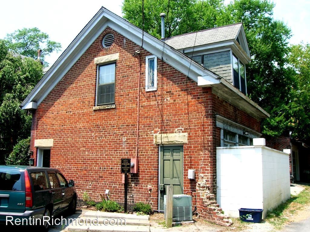 Primary Photo - 2 br, 1 bath House - 2910 1/2 Monument Avenue