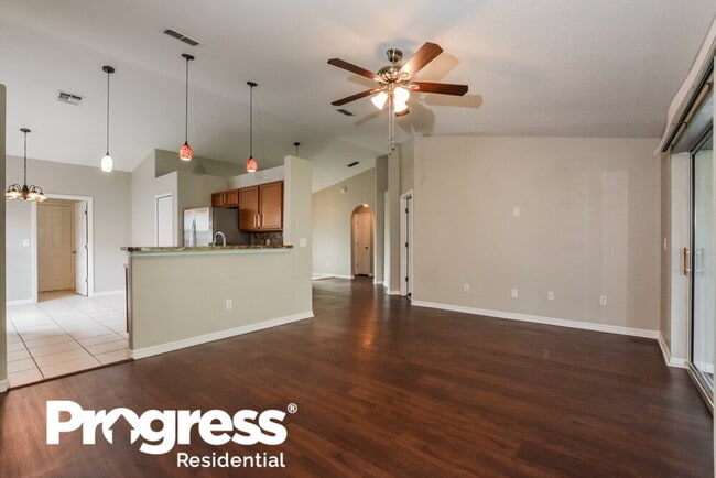 Building Photo - 183 Brightview Dr