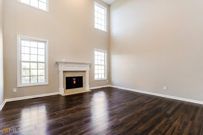 Building Photo - 3610 Mystic Dr