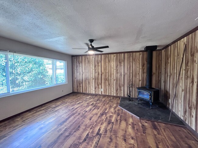 Photo - 441 Haggin Ave Apartment