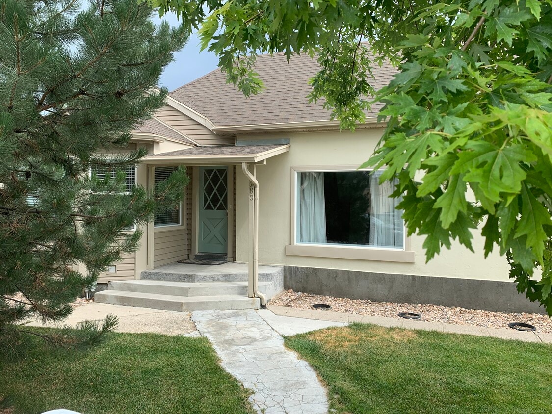 Front of house - 780 W 1850 N