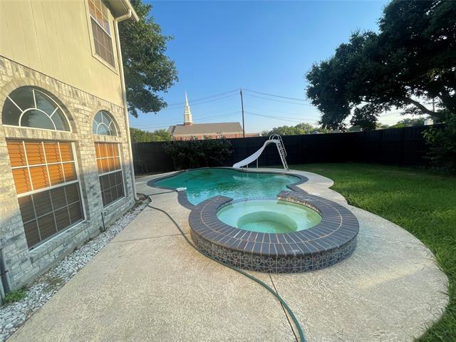 Building Photo - 6701 Carrington Dr