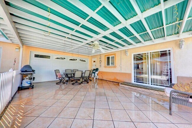 Building Photo - 10614 Firmona Ave