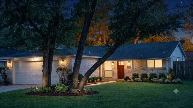 Foto del edificio - 14419 Cypress Leaf Dr