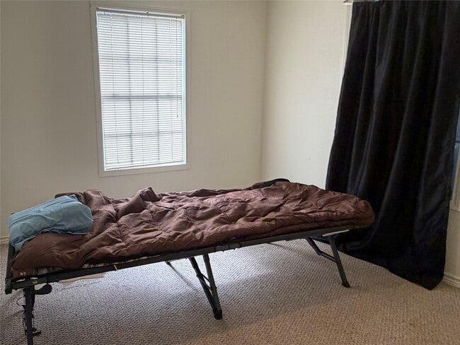 Building Photo - 141 Cherry Tree