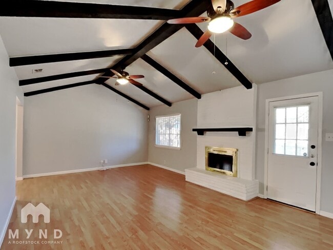 Building Photo - 5727 Bogart Dr