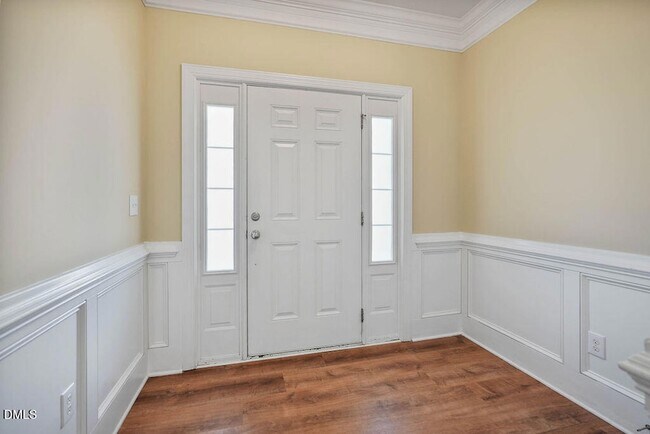 Building Photo - 2120 Junewood Ln