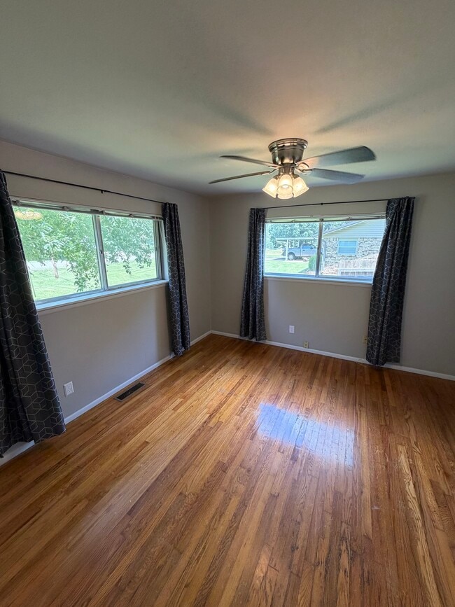 Photo - 2332 N Gooseberry Ln (Fayetteville, AR) House
