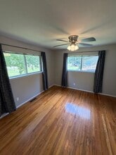 Building Photo - 2332 N Gooseberry Ln