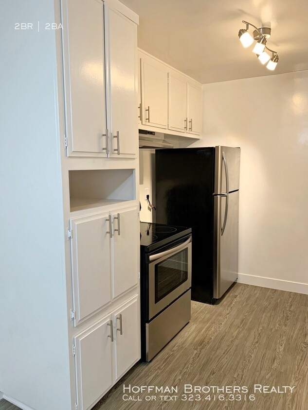 Primary Photo - 5301 Newcastle Avenue -Encino, CA 91316