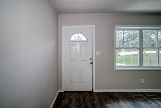 Building Photo - 4644 Todd Ct