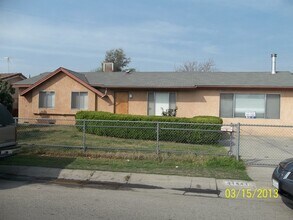 Building Photo - 41441 David Rd