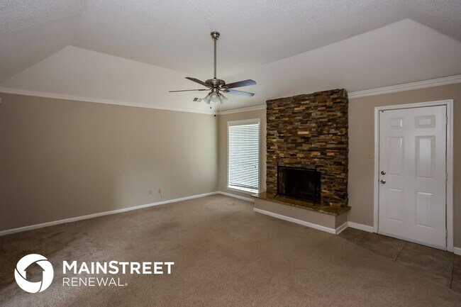 Foto del edificio - 7642 White Ash Dr