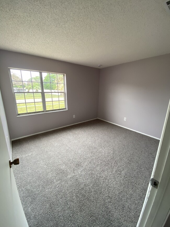 Foto del edificio - 1264 Dawn St NE