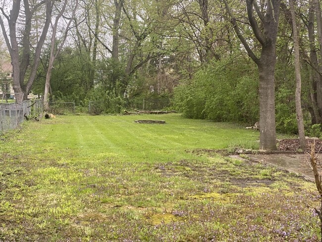 Building Photo - 19365 Grandview St