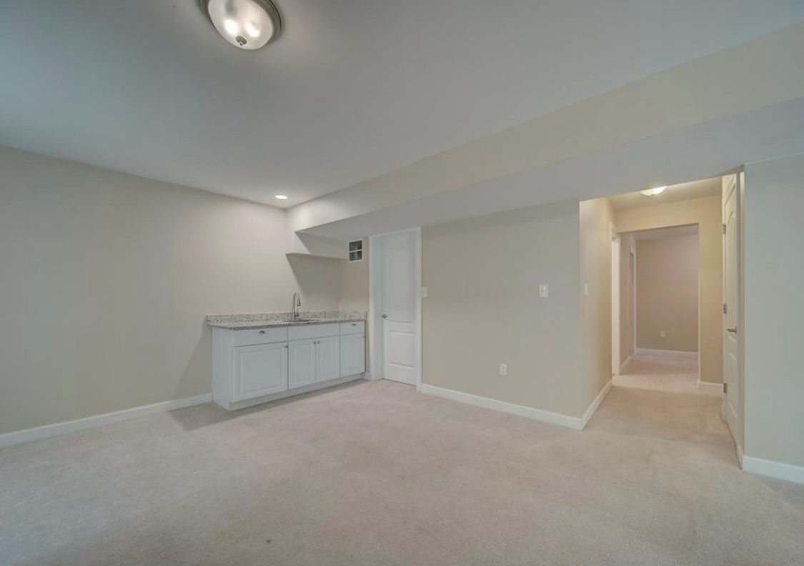 Foto principal - 18413 Cedar Dr