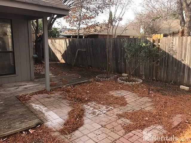 Foto del edificio - 205 Arabian Ln