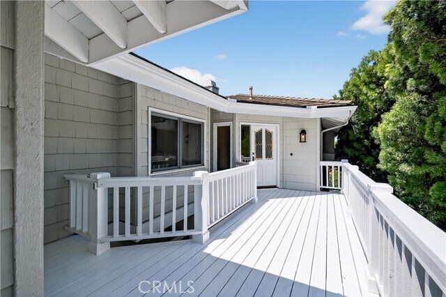 Building Photo - 915 Gardenia Way