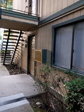 Building Photo - 351 Del Verde Cir