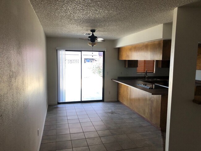 Foto del edificio - 3 Bed 2 Bath Home