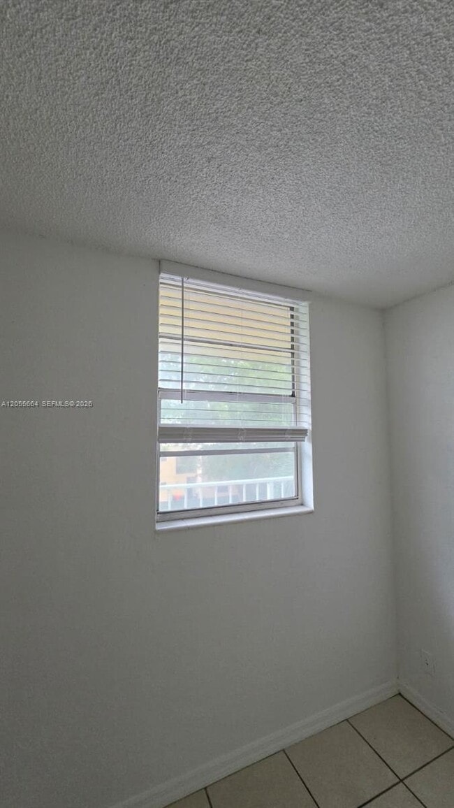 Foto del edificio - 4550 NW 9th St