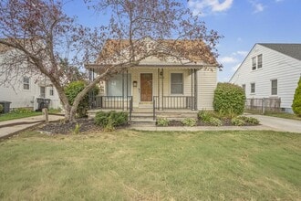 Building Photo - 3522 23rd St