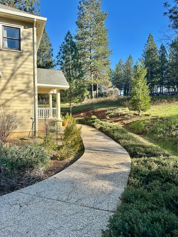 Foto del edificio - 10978 Squirrel Creek Rd