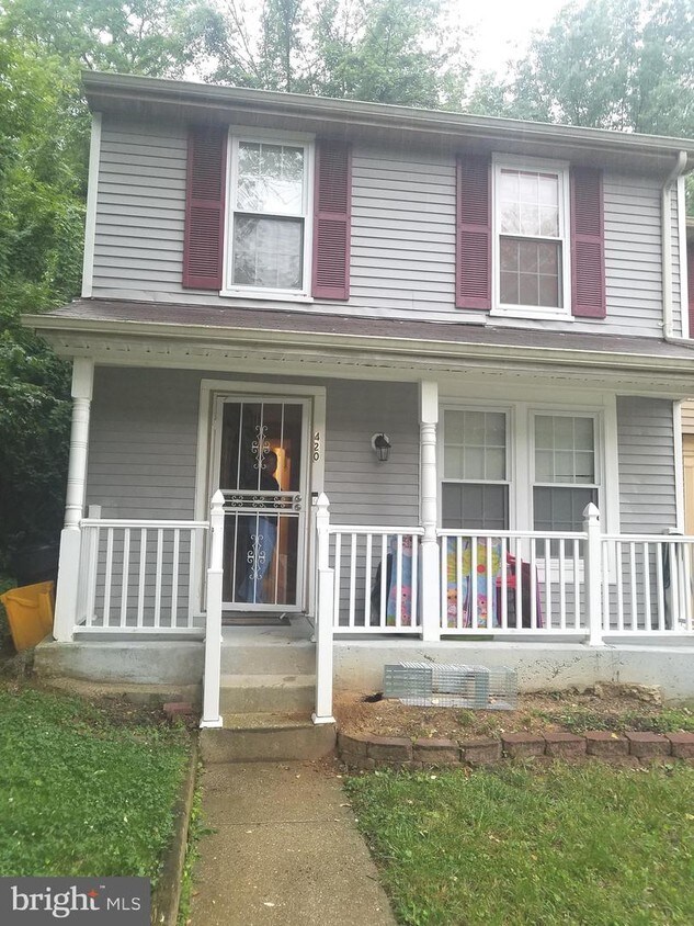 Building Photo - 420 Shady Glen Dr