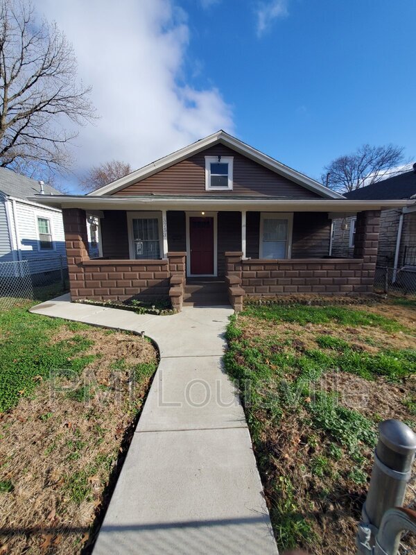 Foto del edificio - 3753 Powell Ave