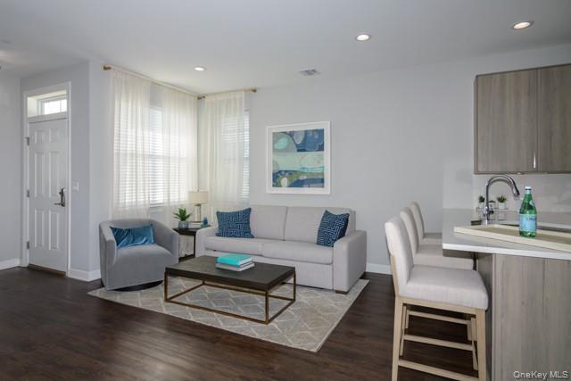 Foto del edificio - 121 Sutton Ct