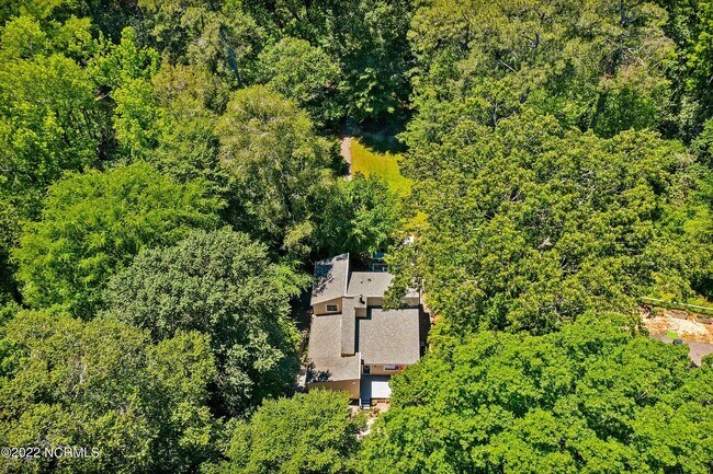Building Photo - 114 Hawthorne Rd