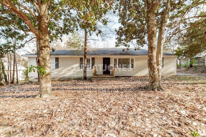 Primary Photo - 3534 Covenant Rd