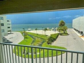 Building Photo - 2506 N Rocky Point Dr