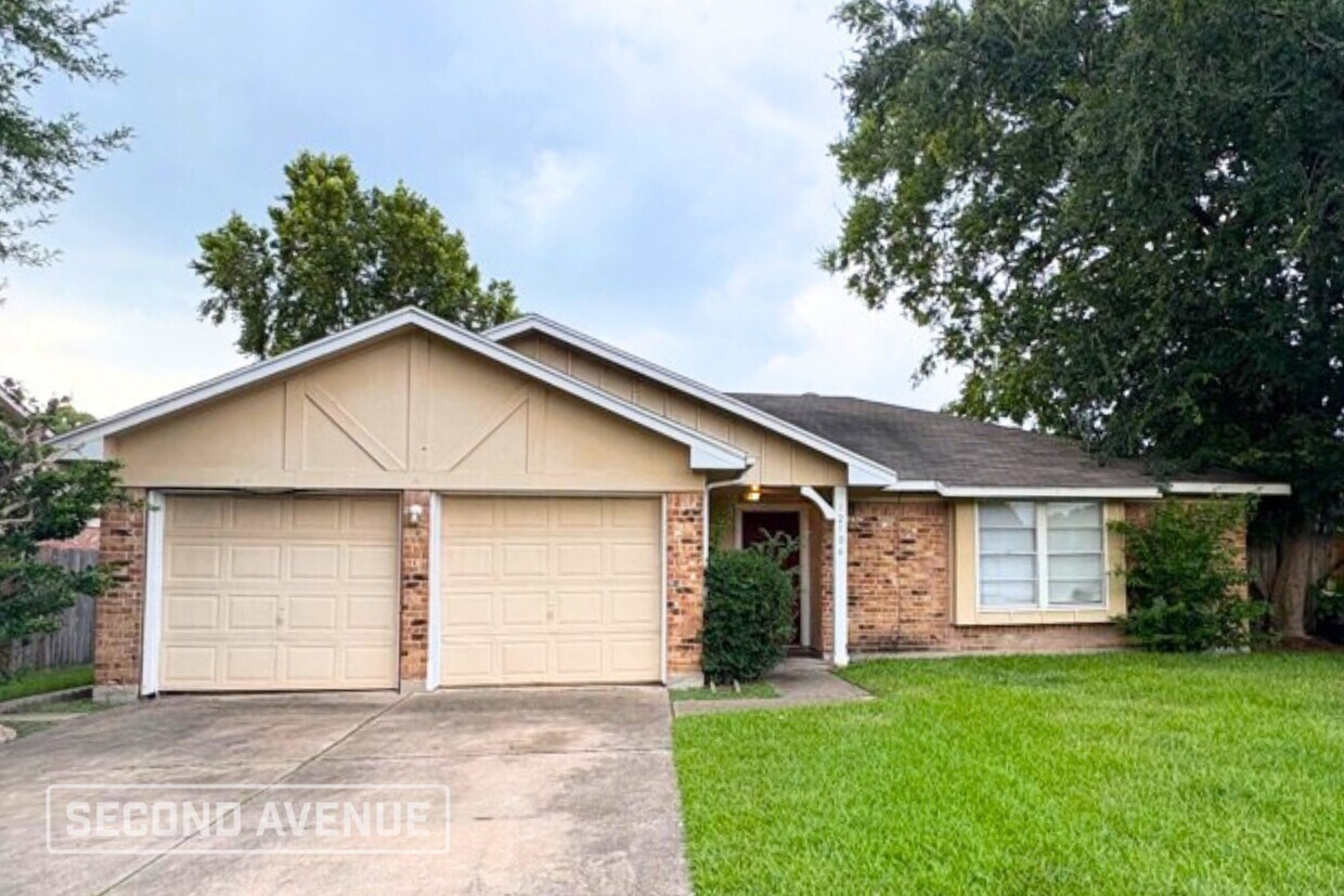 Foto principal - 12106 Plumbrook Dr