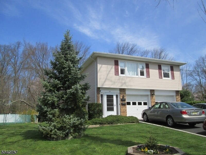 Primary Photo - 28 1st St