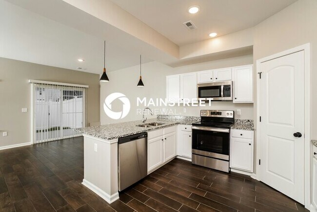 Building Photo - 3 Bedroom Pet-Friendly Home in Jeffersonvi...