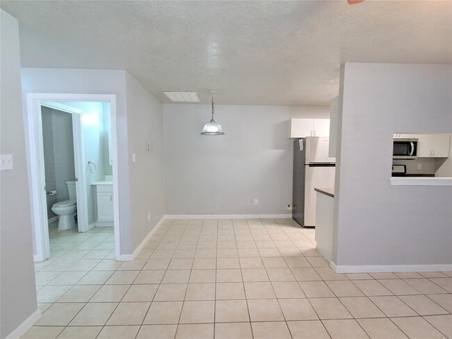 Foto del edificio - 5343 Cherie Crest Ct