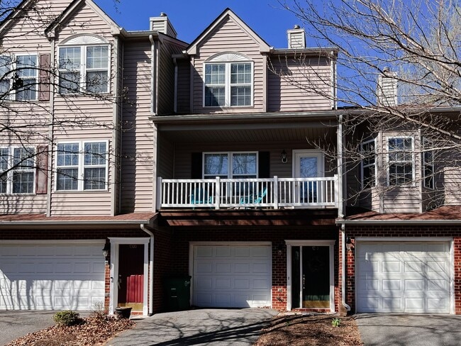 2 Bedroom, 2.5 Bath Townhouse with Garage ... - 2 Bedroom, 2.5 Bath Townhouse with Garage ...