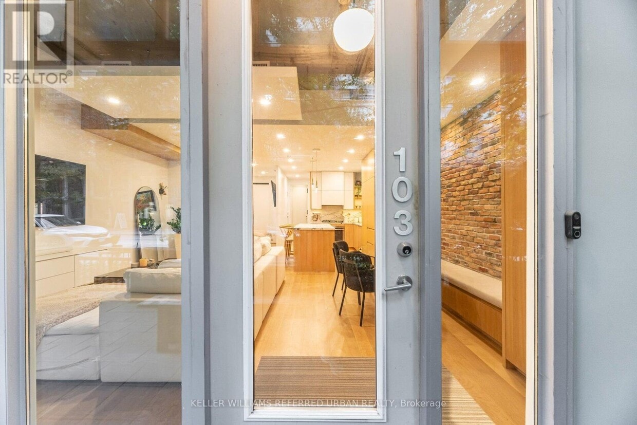 Primary Photo - 20 Stewart St