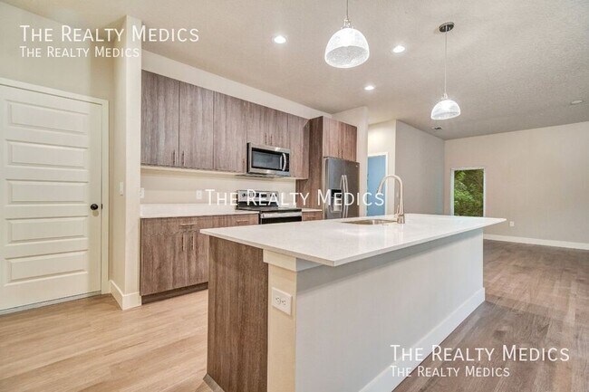 Building Photo - 1493 Hayworth Cir NW