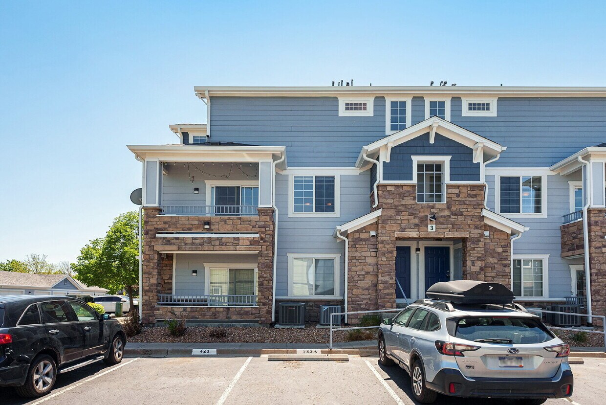 Foto principal - 2BR/2BA Condo with Garage! Available NOW!