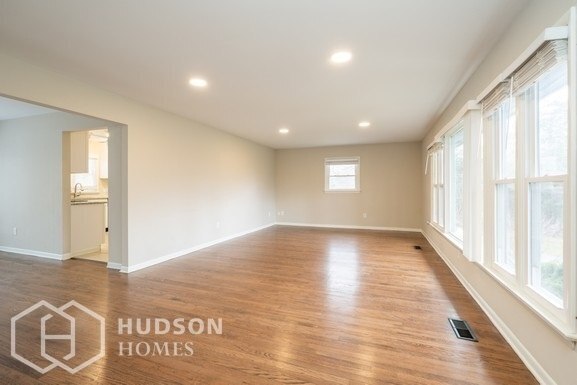 Building Photo - 12 Chanwood Dr