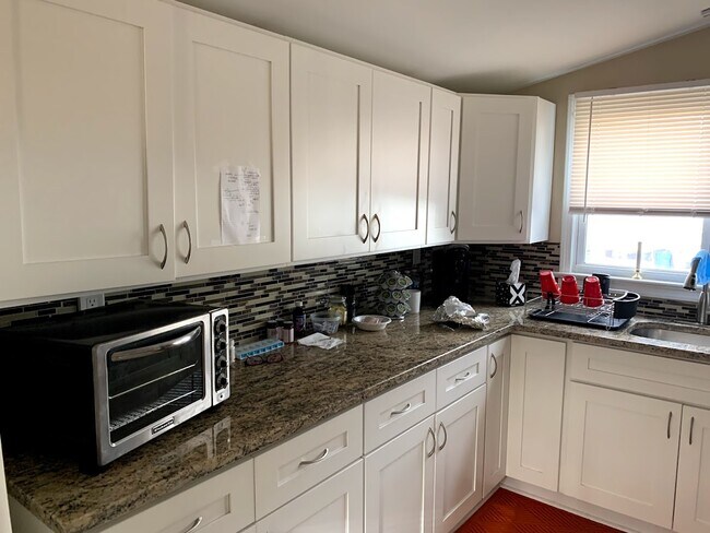 Foto del edificio - 501 Shore Rd
