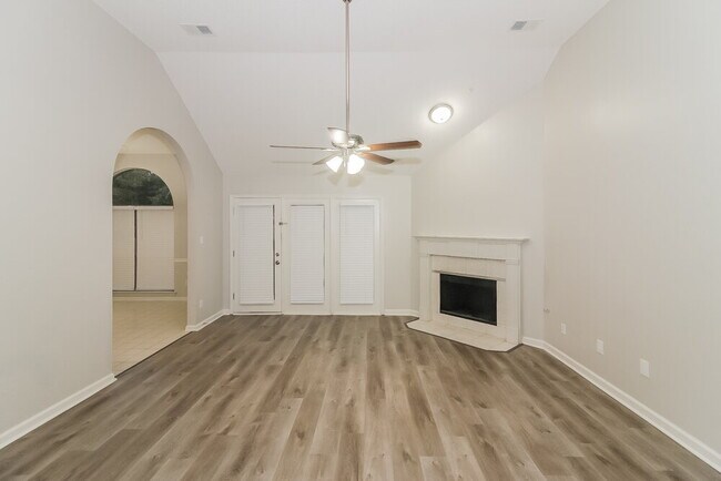 Foto del edificio - 636 Old River Cove