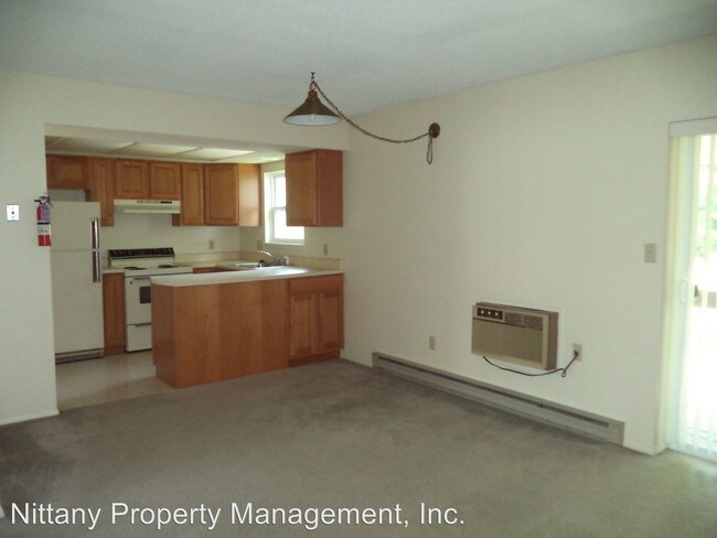 Building Photo - 2 br, 1 bath Apartment - 719-4 W. Cherry Lane