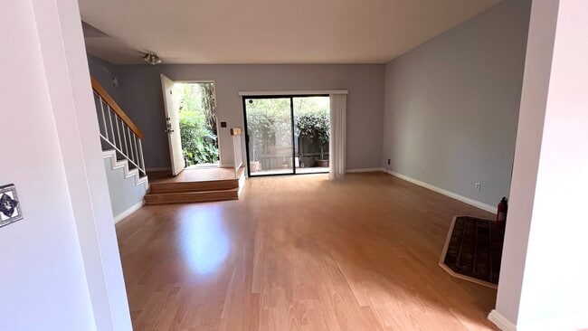 Foto del edificio - 15061 Sherman Way