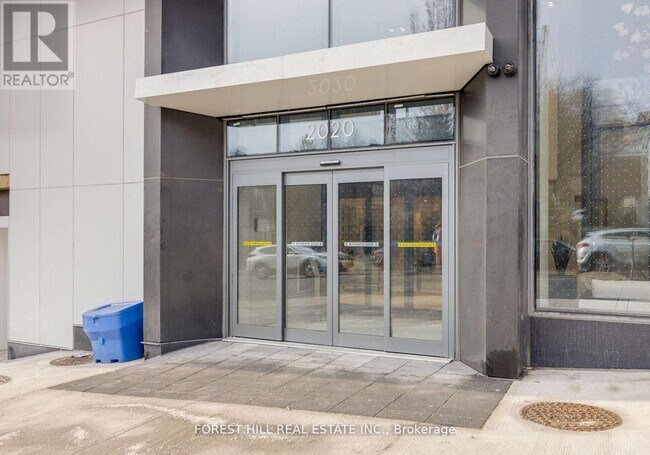 Building Photo - 2020-2020 Bathurst St
